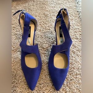 Jones New York, stiletto heels, size 8.5, slightly used.